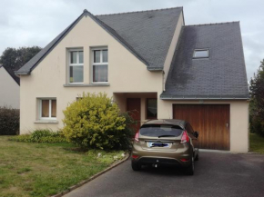 Hotels in Grandchamps-Des-Fontaines